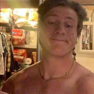 Meet your Posher, Connor